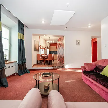 Classic Apartments In The Prestigious Stikliu Str By Reside Baltic Vilnius Exterior photo