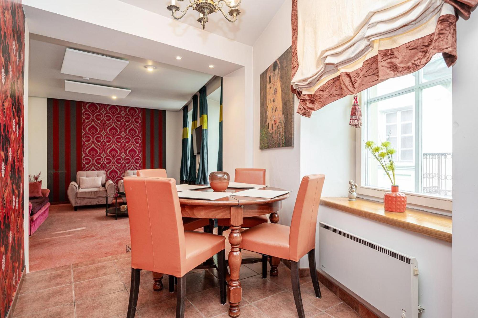 Íbúð Classic In The Prestigious Stikliu Str By Reside Baltic